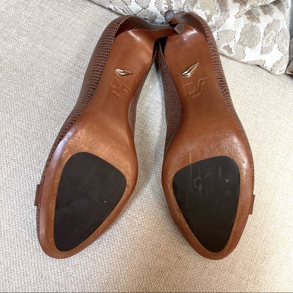 Diane von Furstenberg Saddle Lizard Print Leather Pumps w/Stacked Heels - 9 1/2 - Picture 7 of 8